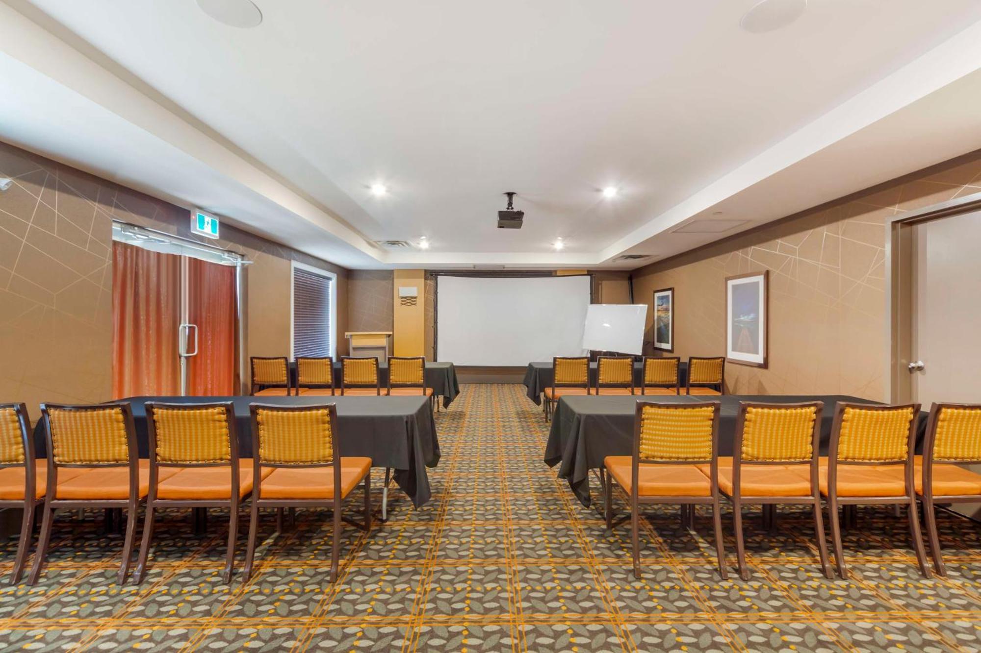 Best Western Plus Chateau Fort St. John Exterior photo