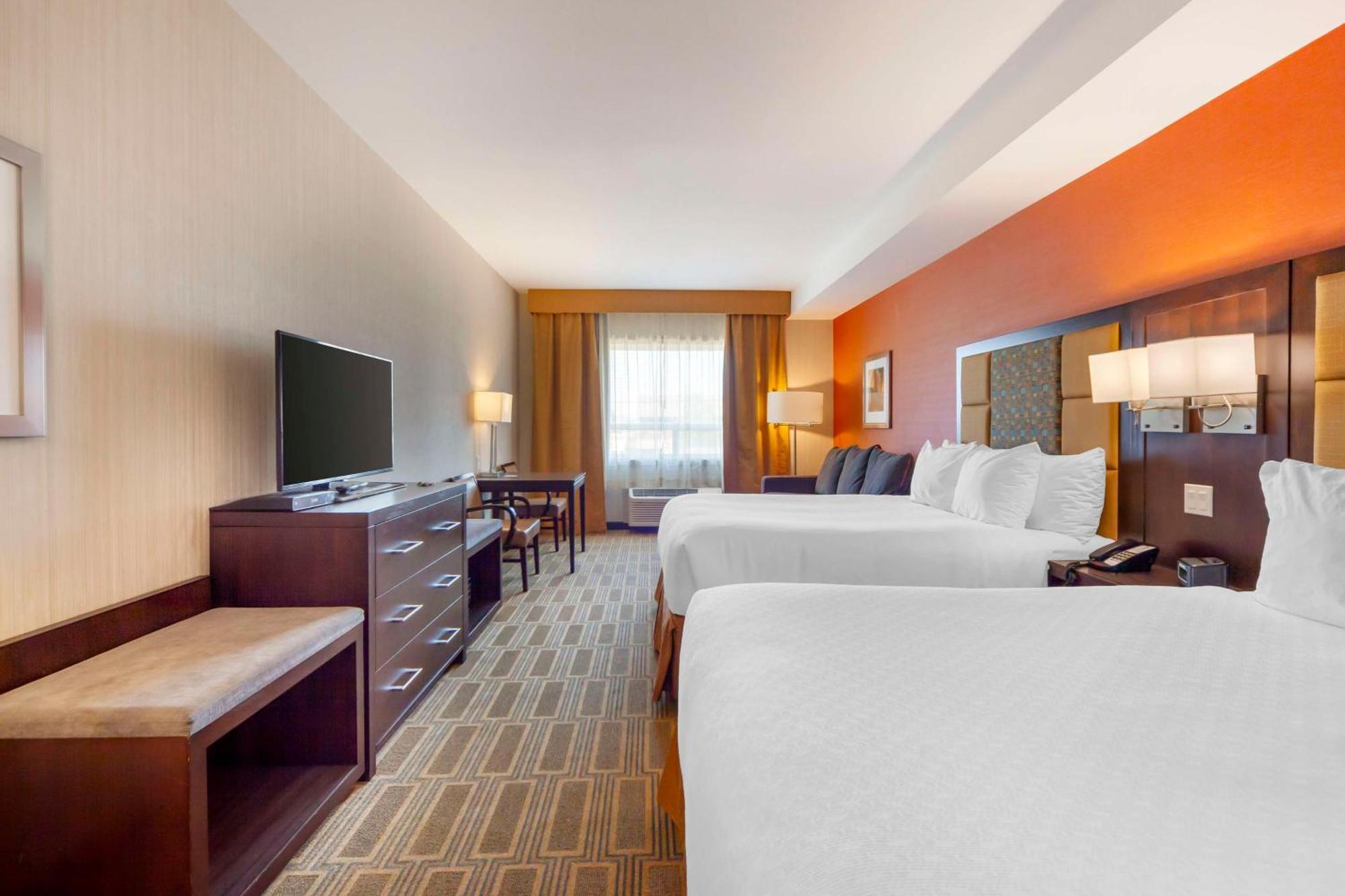 Best Western Plus Chateau Fort St. John Exterior photo